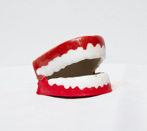 Janet Loren Hill, "Chattering Teeth: Original Flavor"