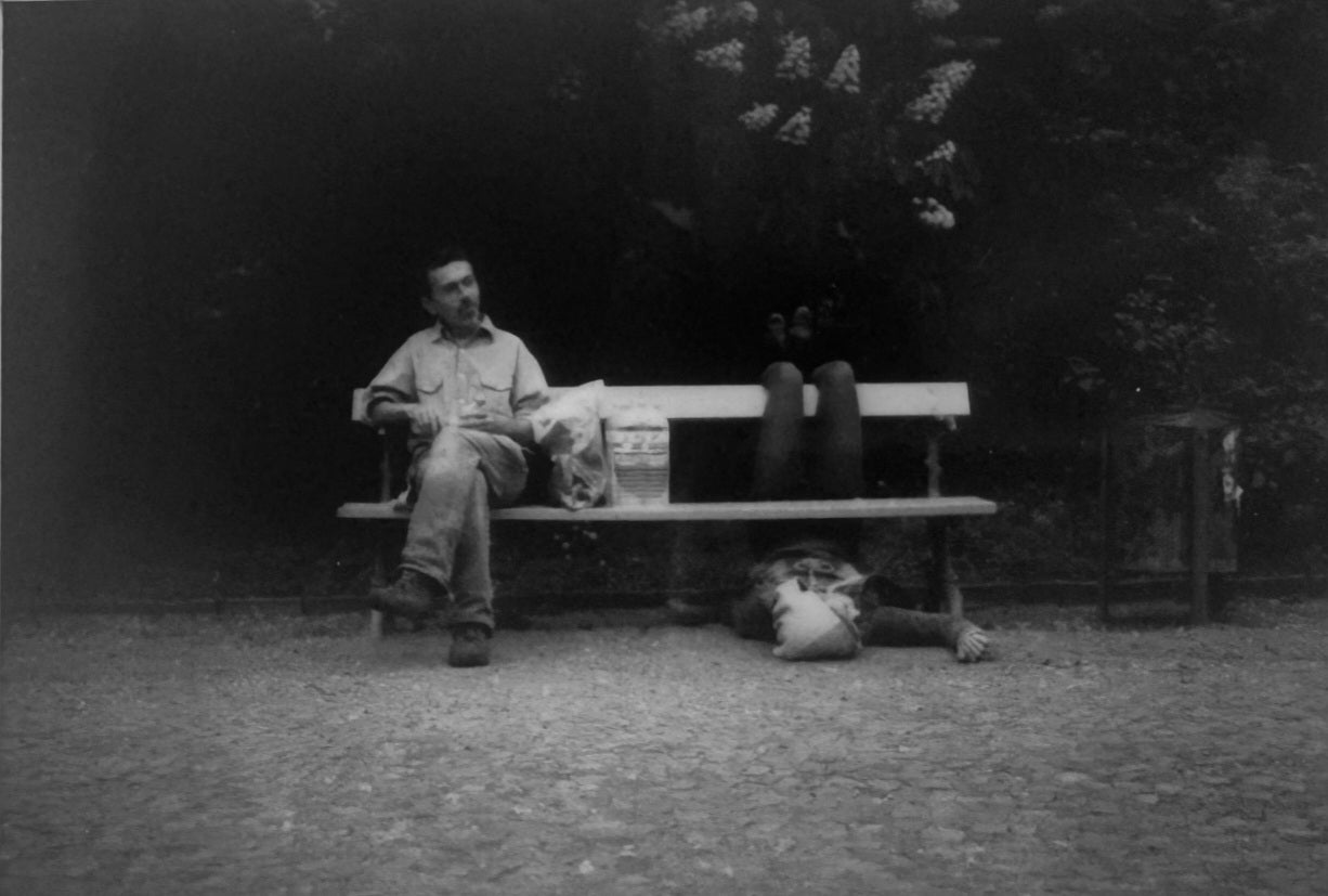 Anna Krieps, "Feminin Isolation"