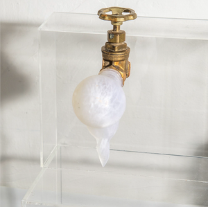 Yuli Aloni Primor, "Jasper Johns Light Bulb"