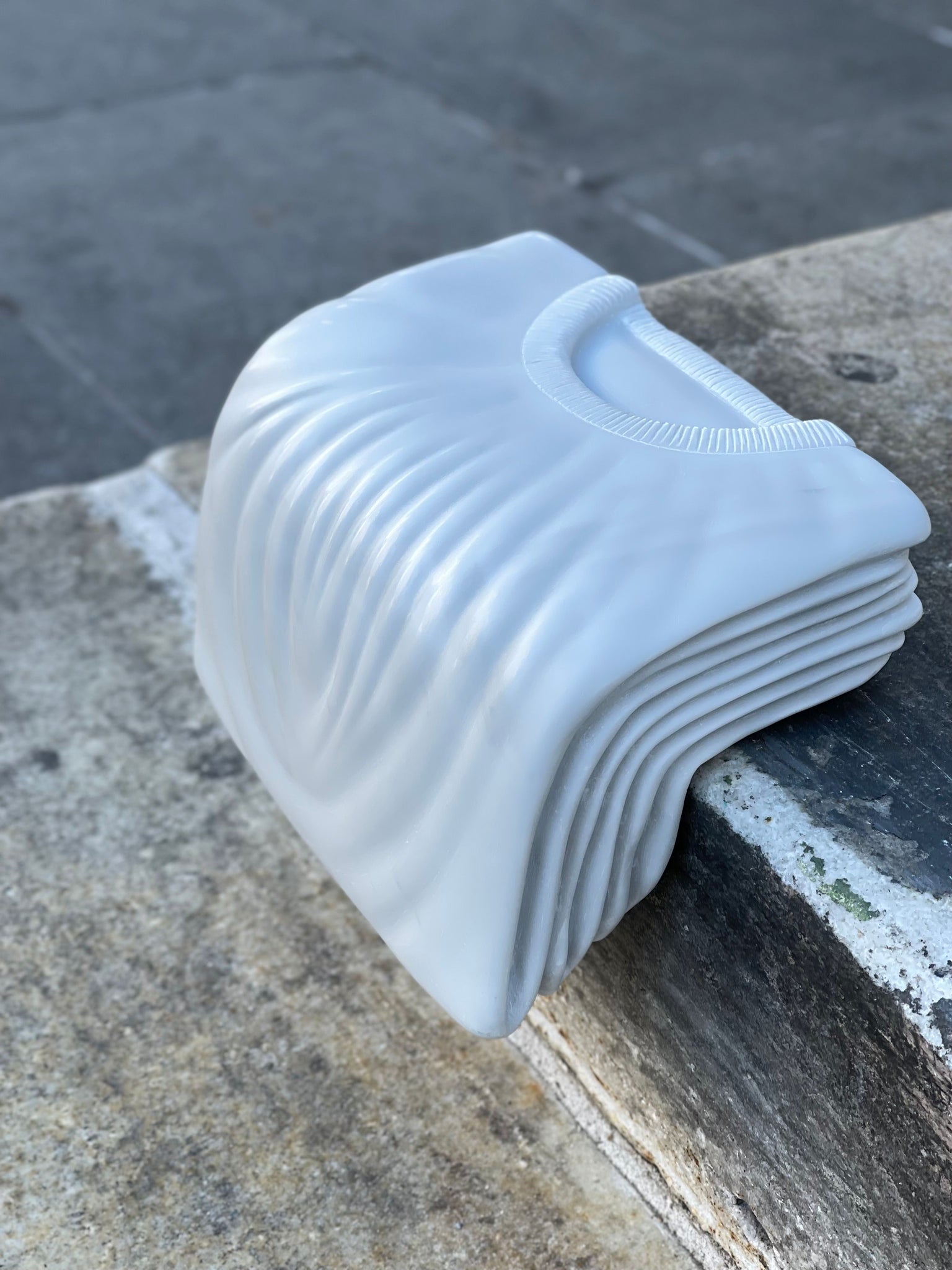 Louis Sarowsky, "Small medium large"