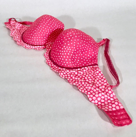 Shona McAndrew, "Bra"