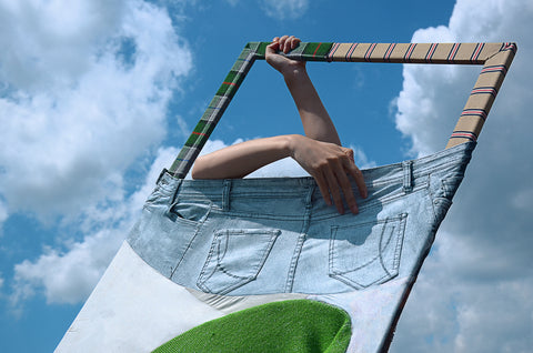 Shihui Zhou, "Your Curtain No.6"